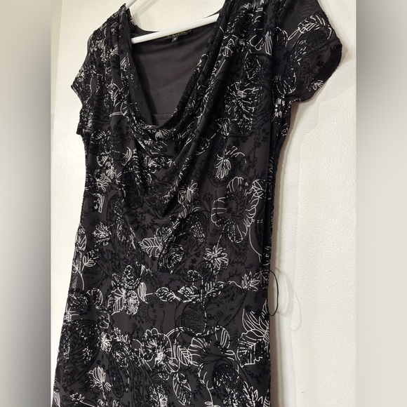 🎉4/30$🎉 Champagne Velvet Floral Print Cowl Neck Dress - Size M - Picture 3 of 7